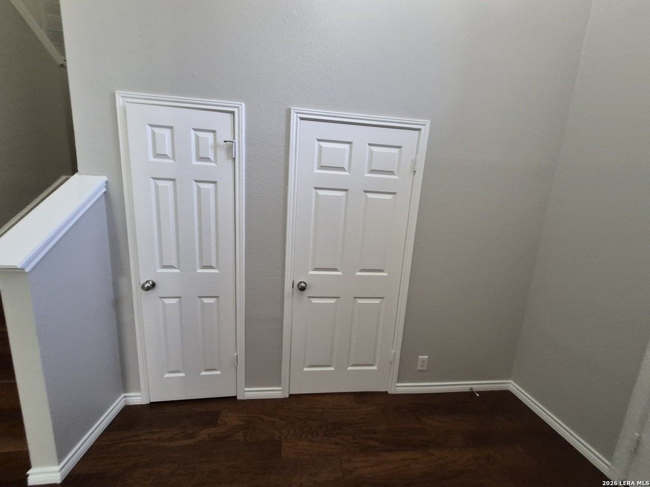 712 Moss Wood - Photo 4 of 43