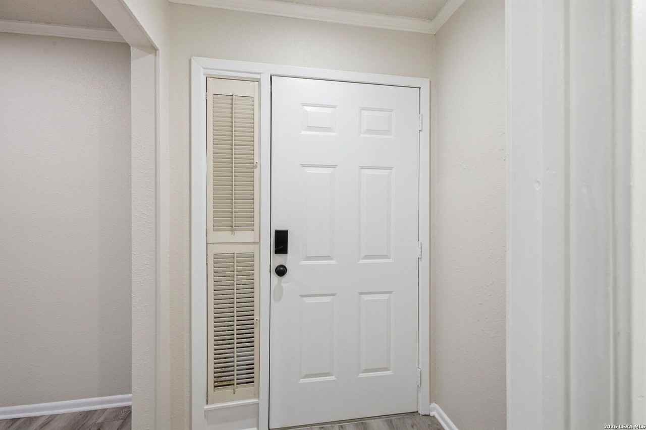 6106 Vance Jackson Rd #15 - Photo 5 of 30