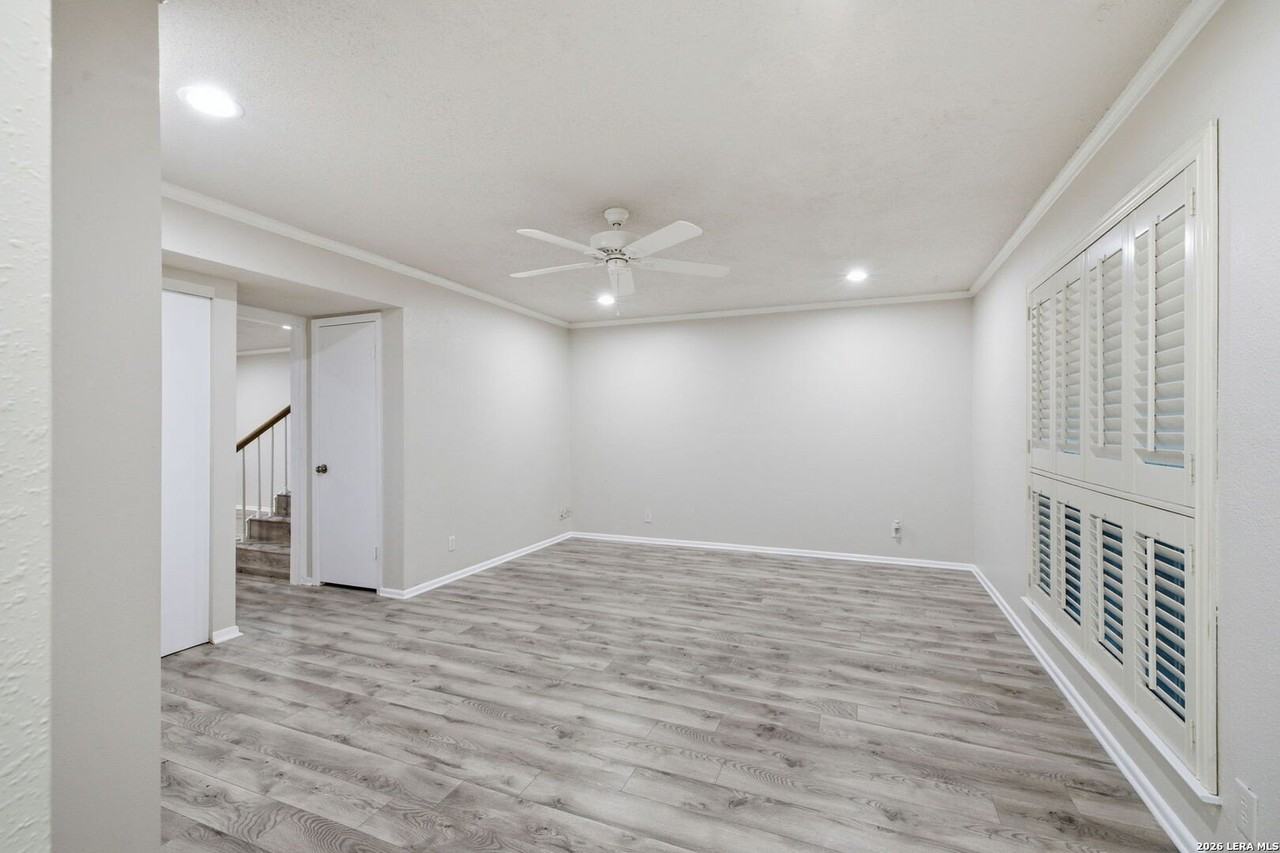 6106 Vance Jackson Rd #15 - Photo 6 of 30