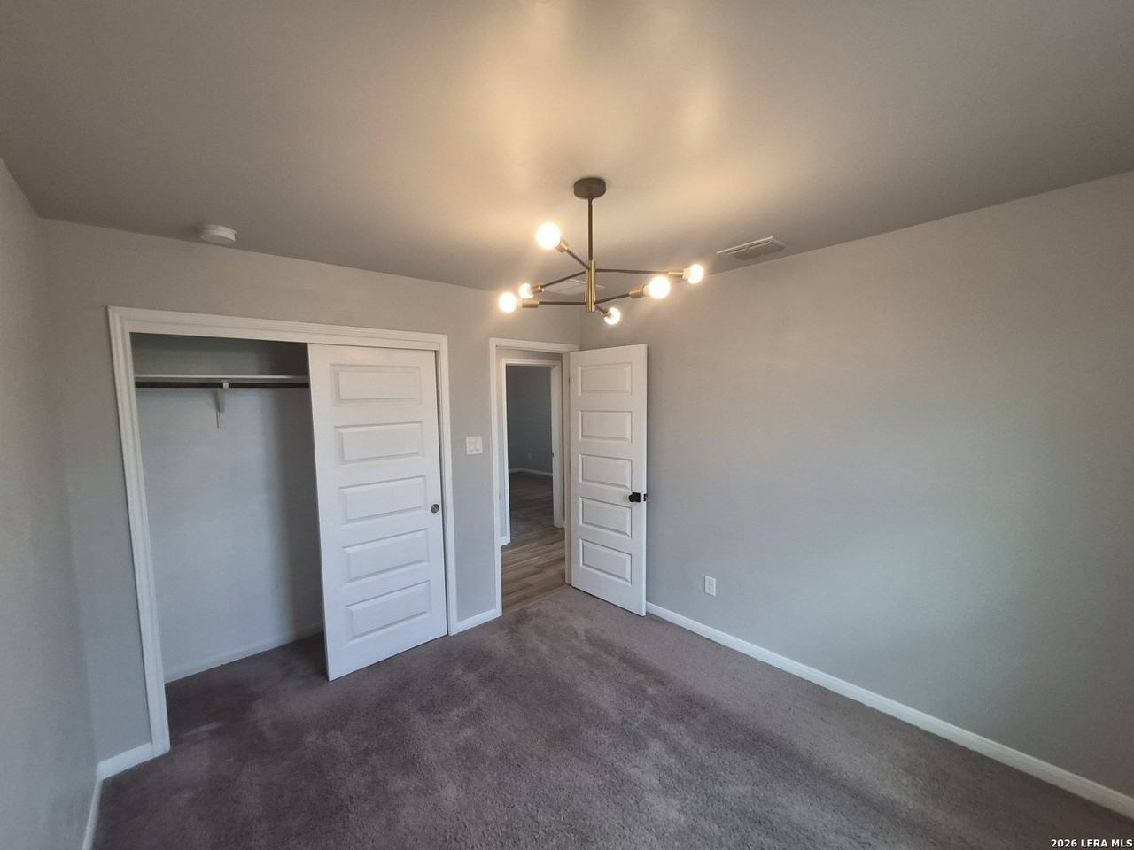 13023 Kathleen St - Photo 4 of 26