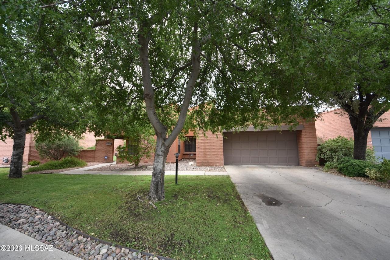 5120 E Woodgate Ln - Photo 5 of 29