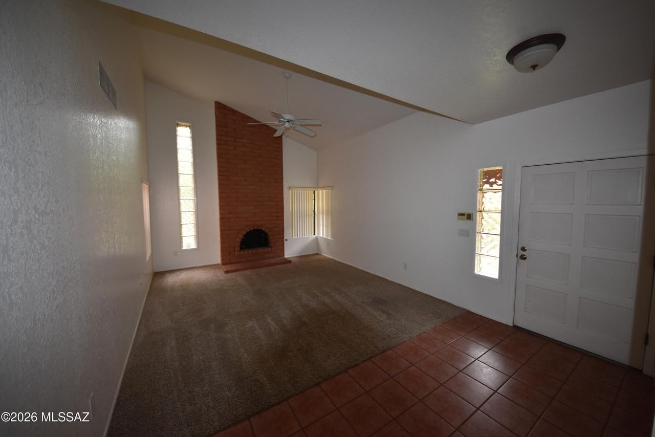 5120 E Woodgate Ln - Photo 7 of 28