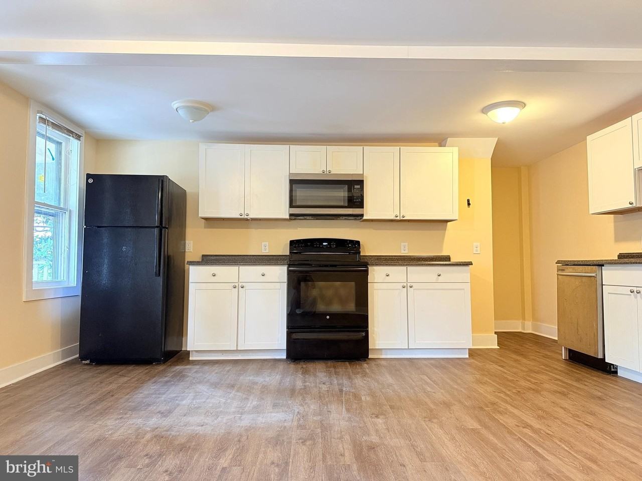 107 Nw Front St - Photo 4 of 10
