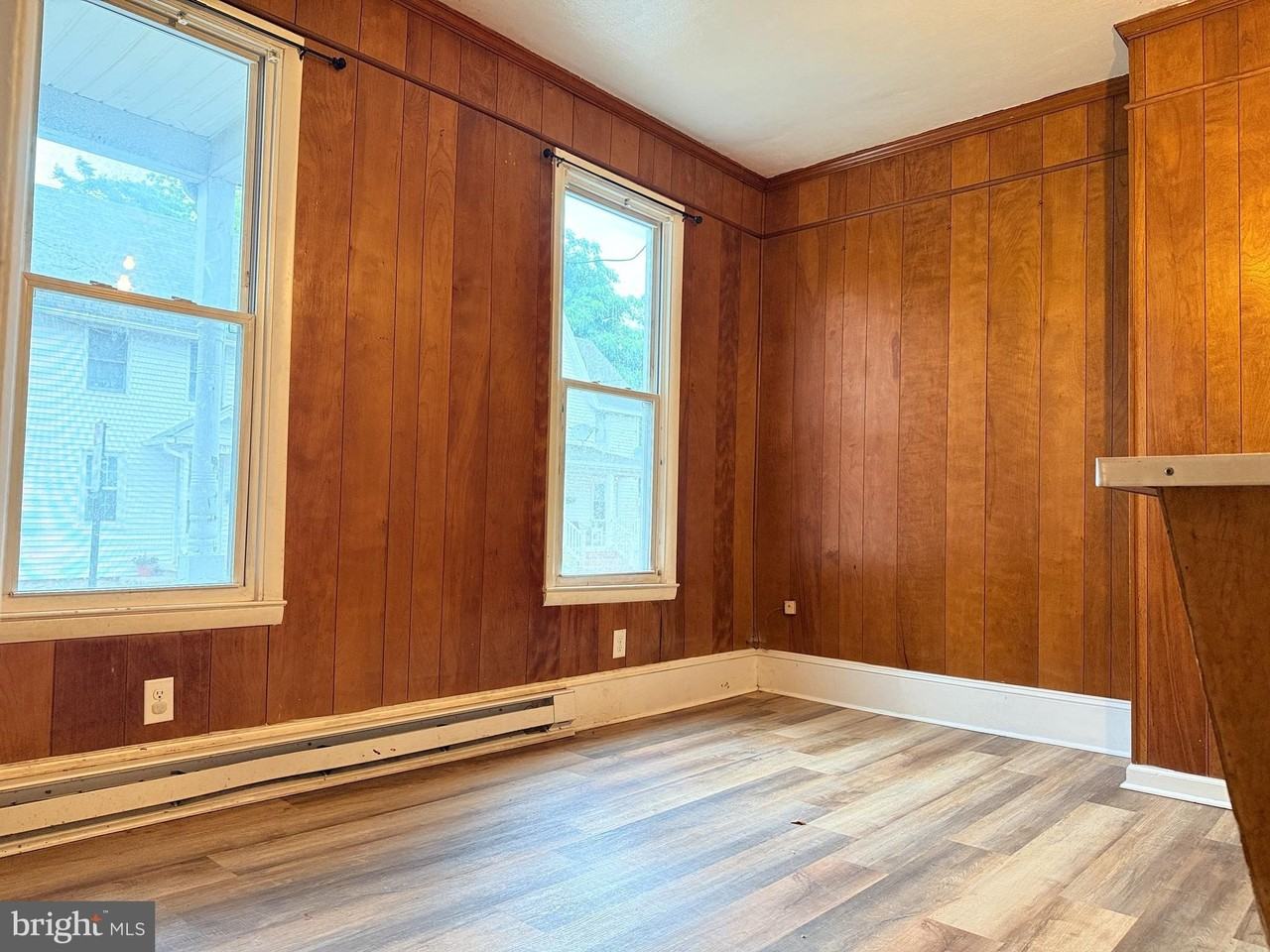 200 Se 2nd St - Photo 5 of 12