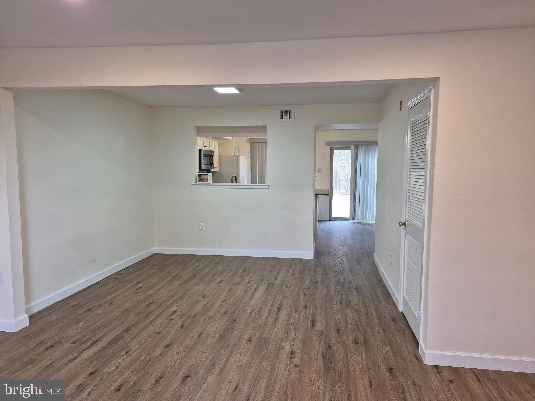 401 Woodside Cir - Photo 7 of 15