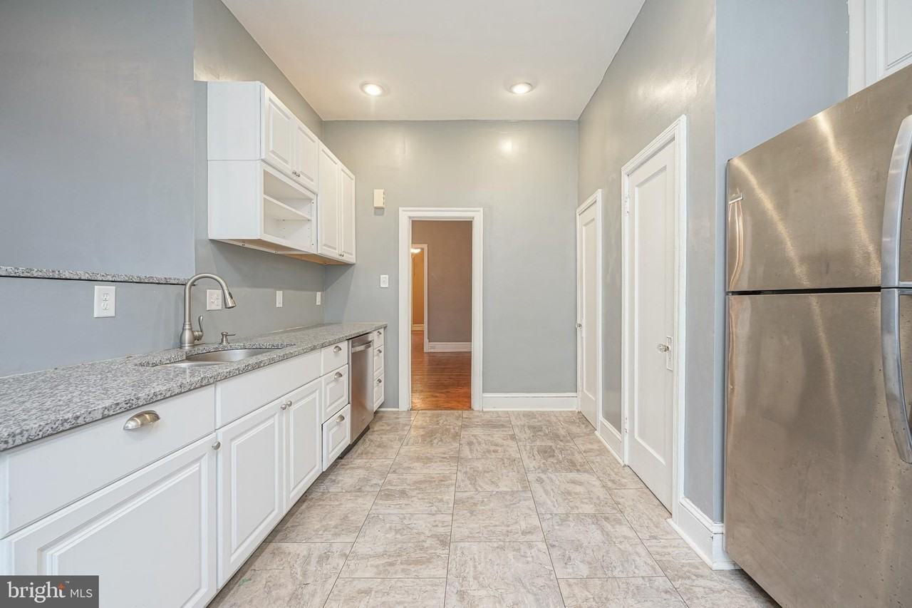 1119 S 46th St #1 - Photo 6 of 26