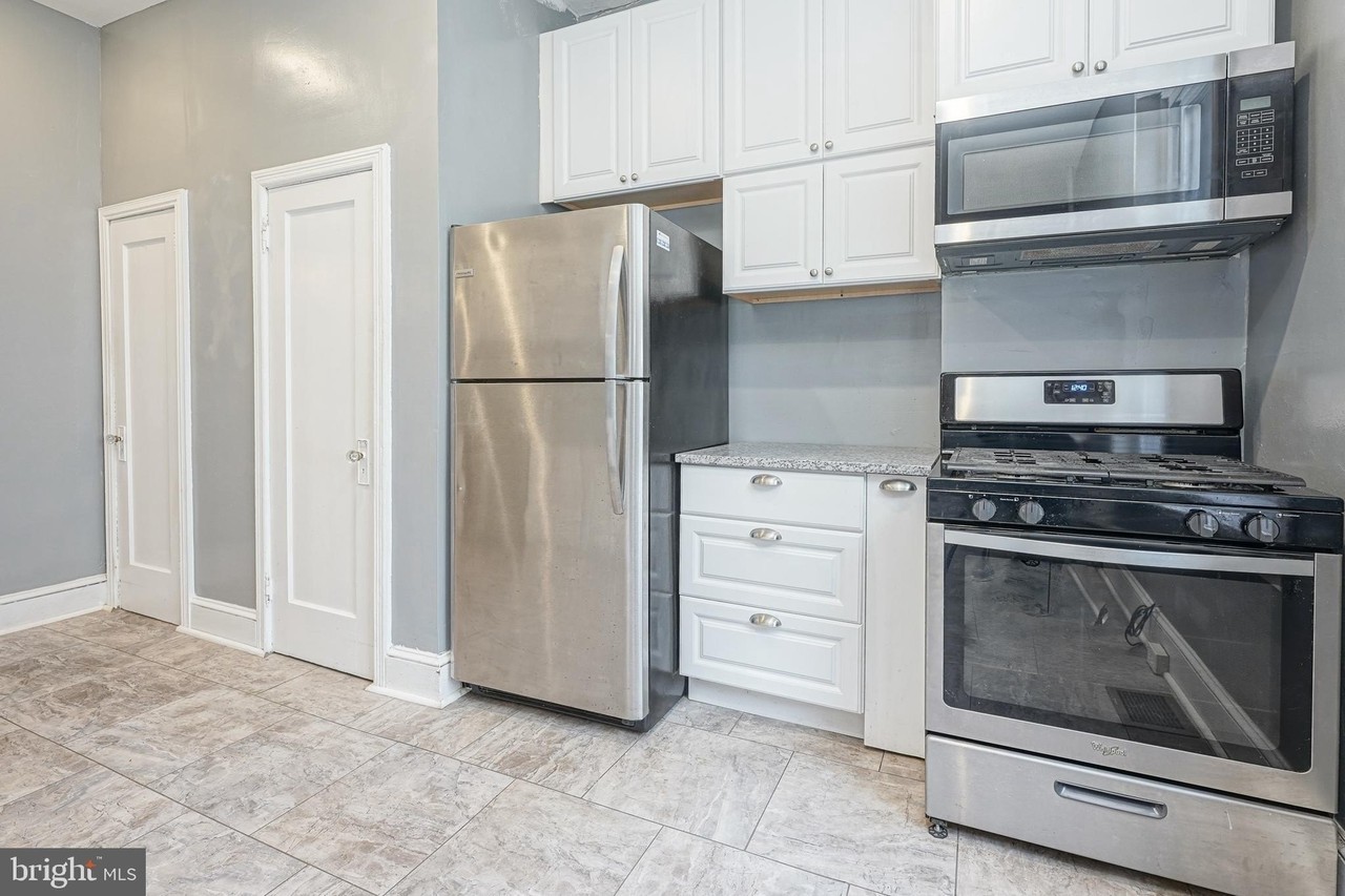 1119 S 46th St #1 - Photo 7 of 26