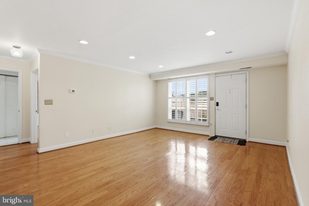 1421A N Van Dorn St - Photo 5 of 24