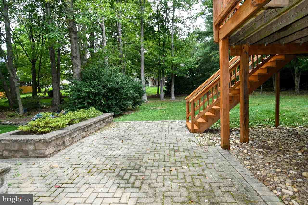 8325 Armetale Ln - Photo 7 of 50