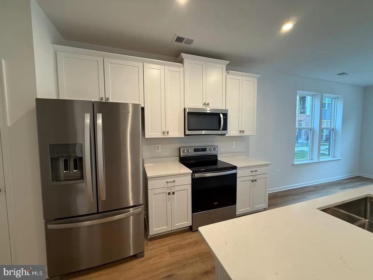 2528 Neabsco Common Pl - Photo 2 of 5