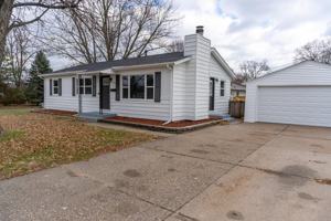 featured image of 2355 Hawthorne Ct #1