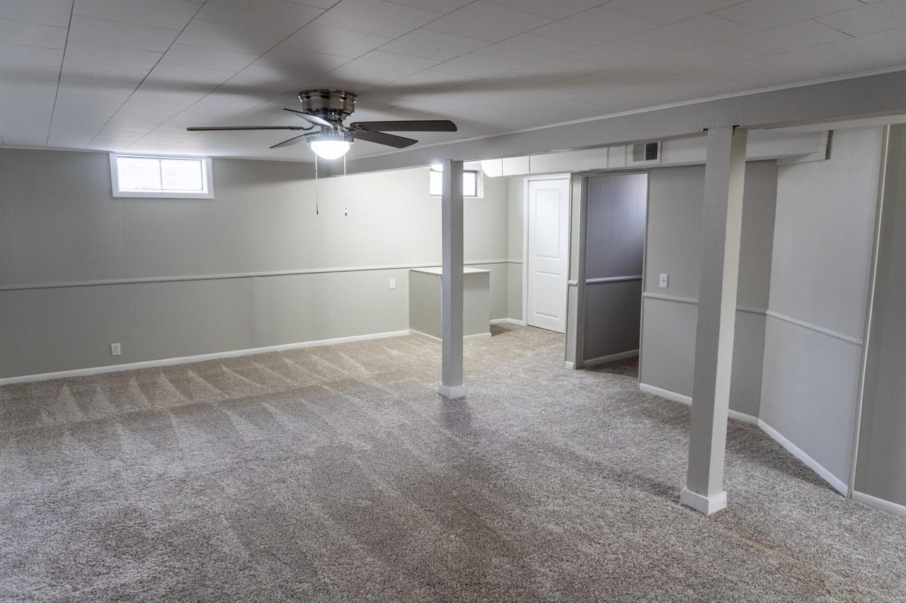 2355 Hawthorne Ct #1 - Photo 7 of 12