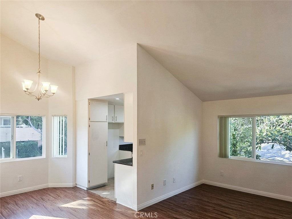 430 E Valencia Ave - Photo 7 of 18