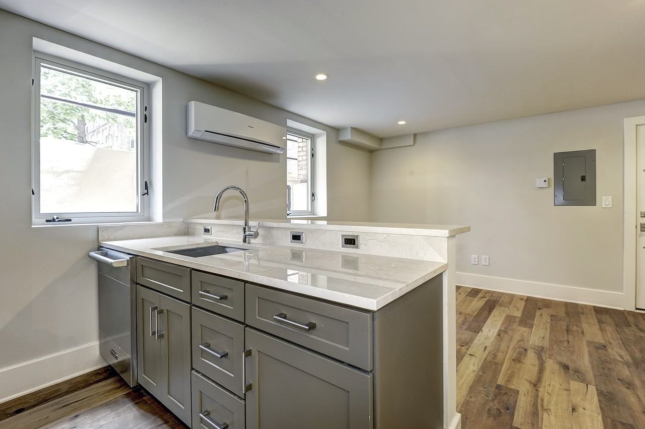 1910 Kalorama Road Northwest #003 - Photo 2 of 12