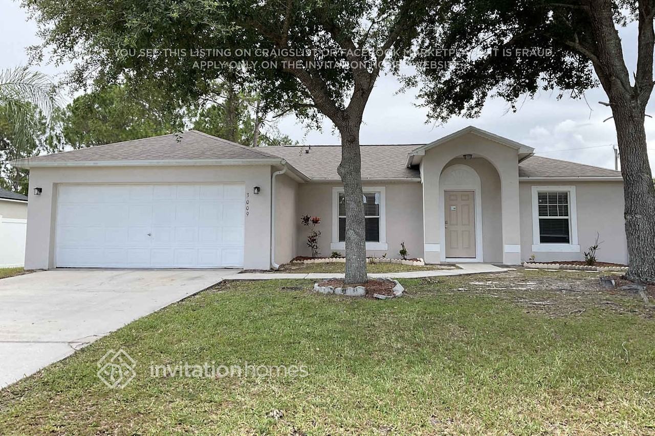 3009 Tropical Cir Se