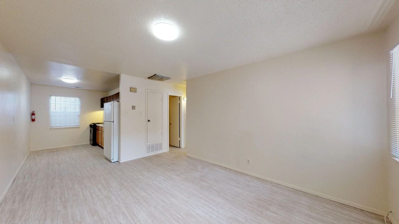 Zodiac Apartments - Photo 2 of 8