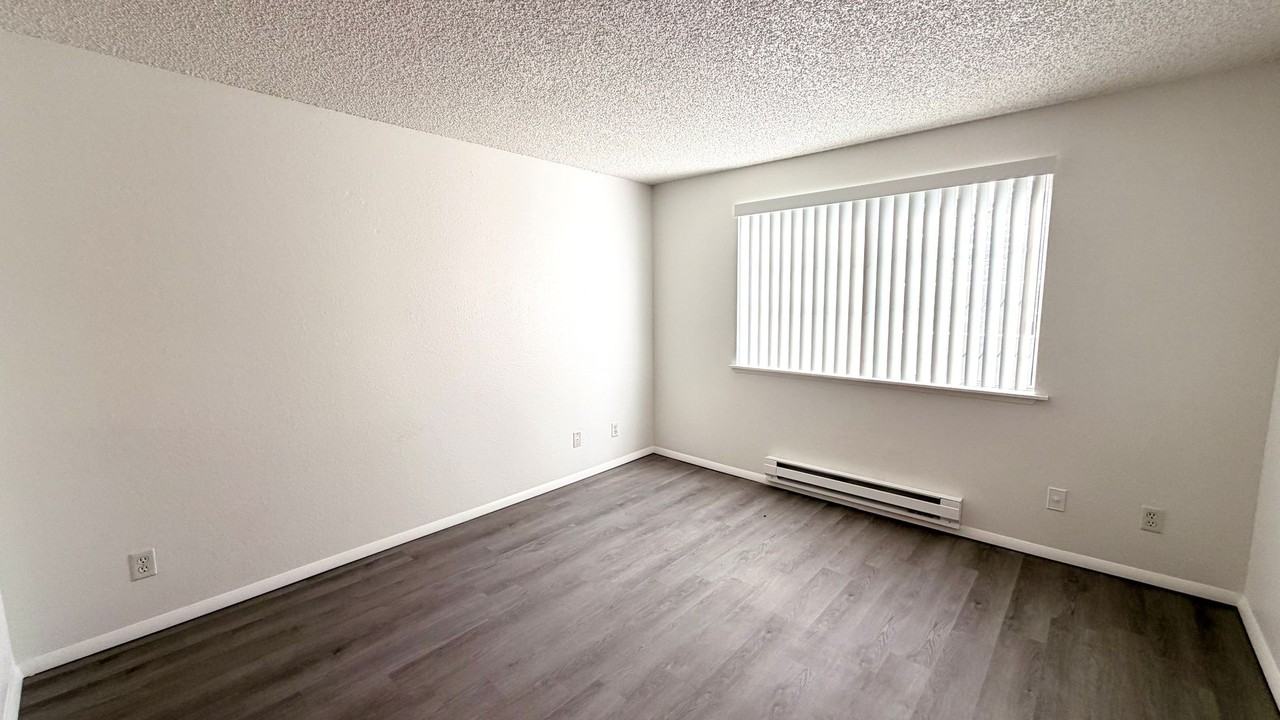 Clearwater Ridge Apartments - Photo 6 of 13