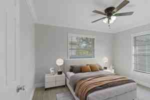 featured image of 943 W Orange Blossom Trl
