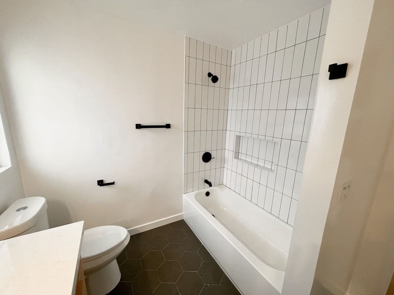 1313 Huntington Dr. - Photo 5 of 22