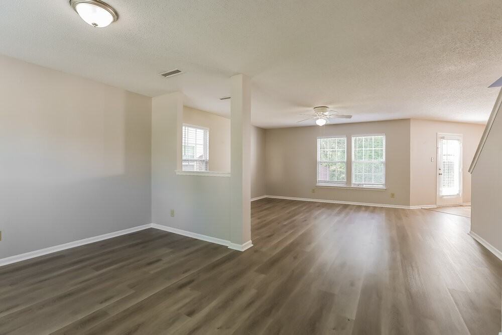 10841 Zimmerman Ln - Photo 4 of 17