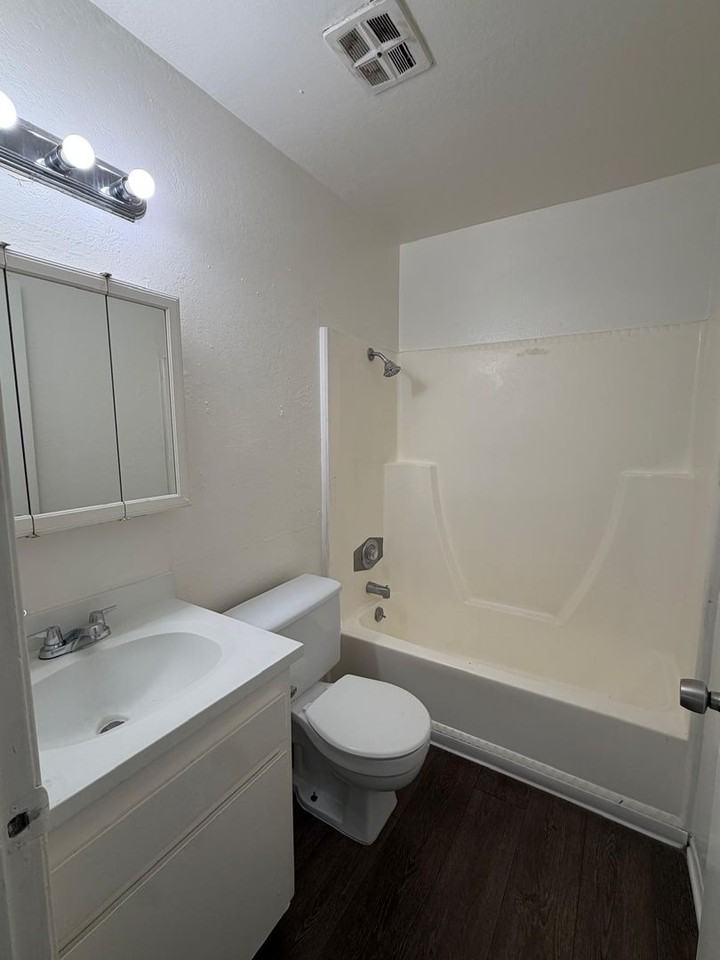 Warren St Family Village - Photo 5 of 16