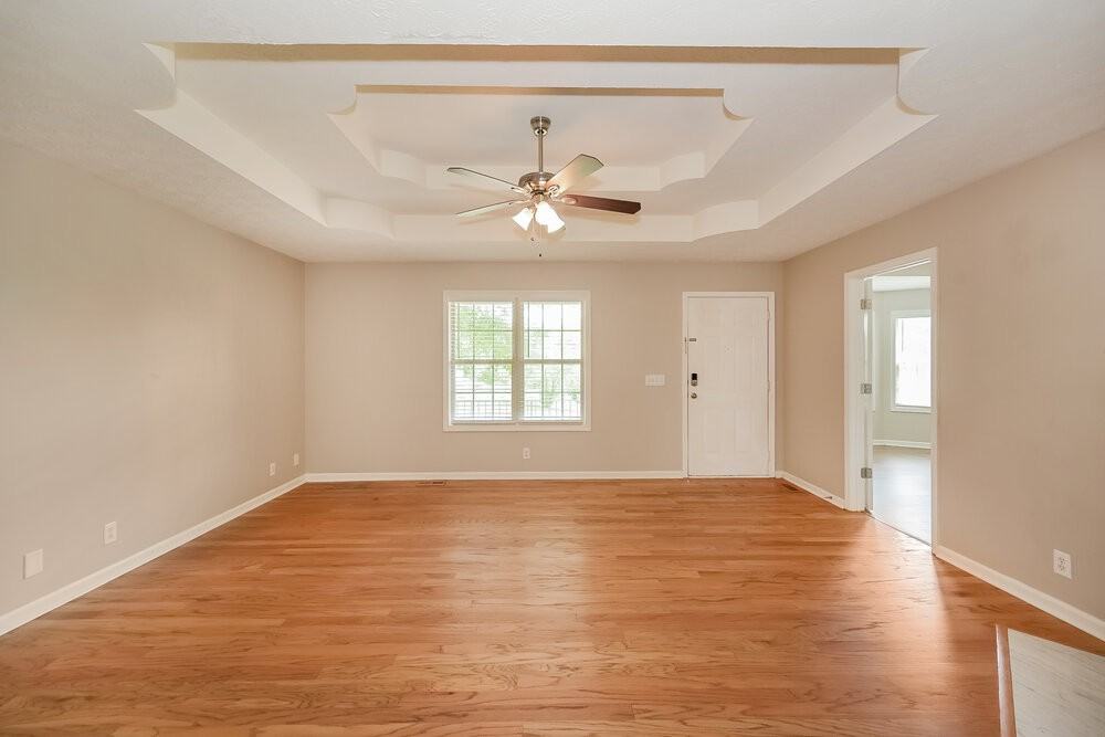 165 Brookview Cir - Photo 6 of 18
