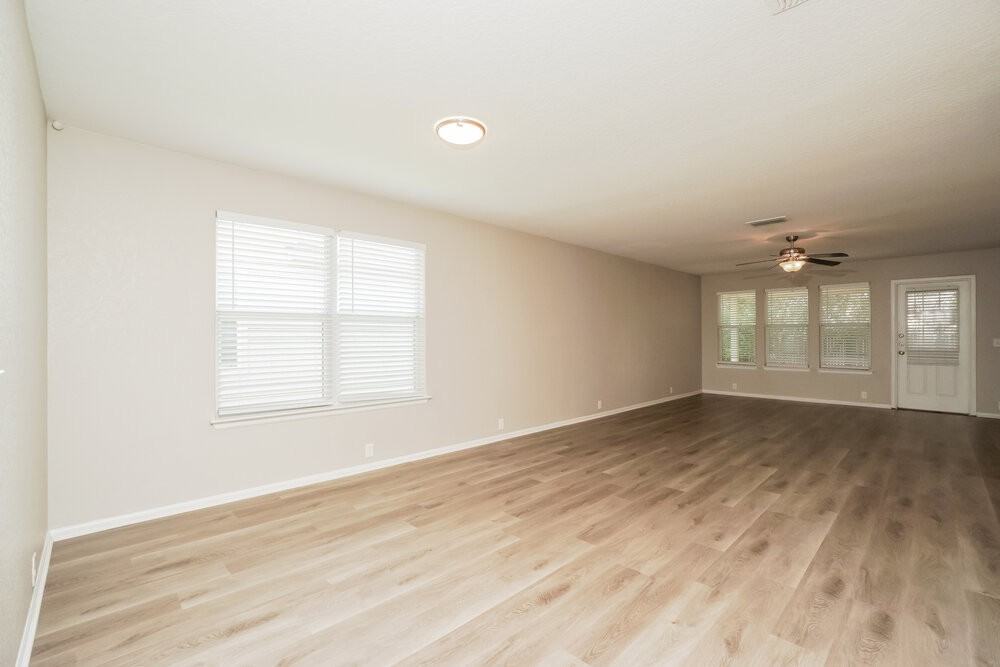 3411 Maguey Trl - Photo 4 of 16