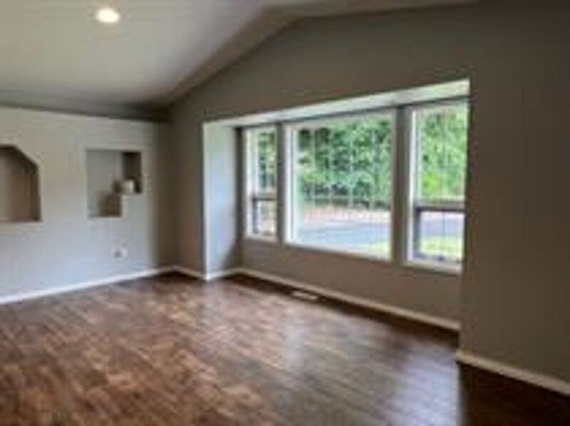 2308 258th St Ne - Photo 4 of 27