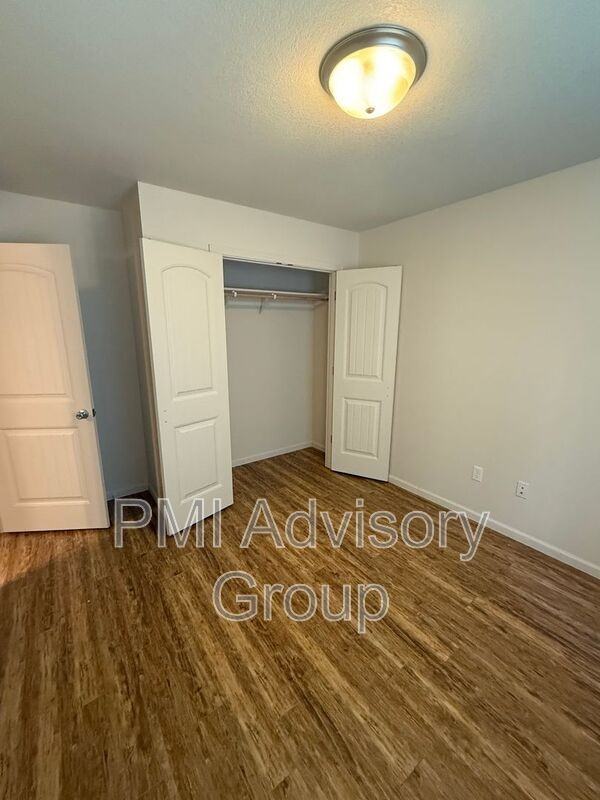 3320 Se Taurus Ave - Photo 6 of 7
