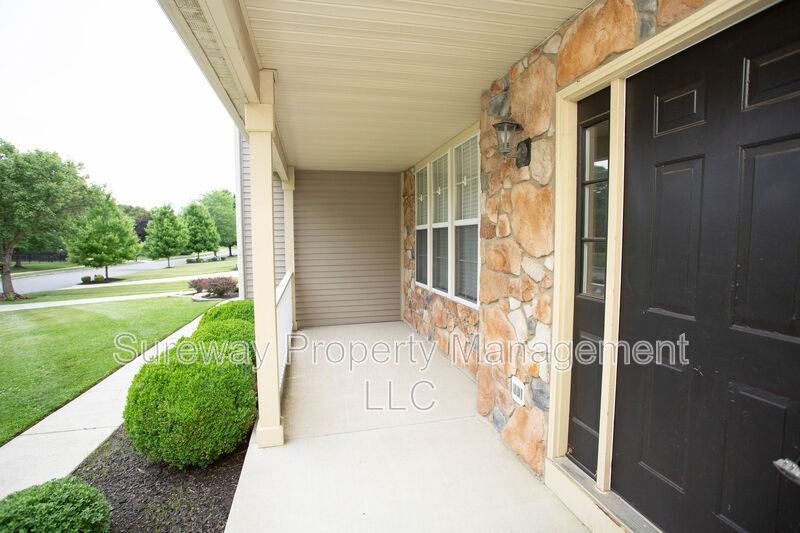7 Amaryllis Ln - Photo 3 of 50