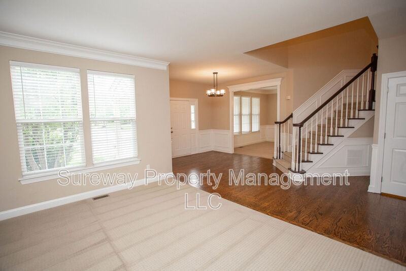 7 Amaryllis Ln - Photo 4 of 50