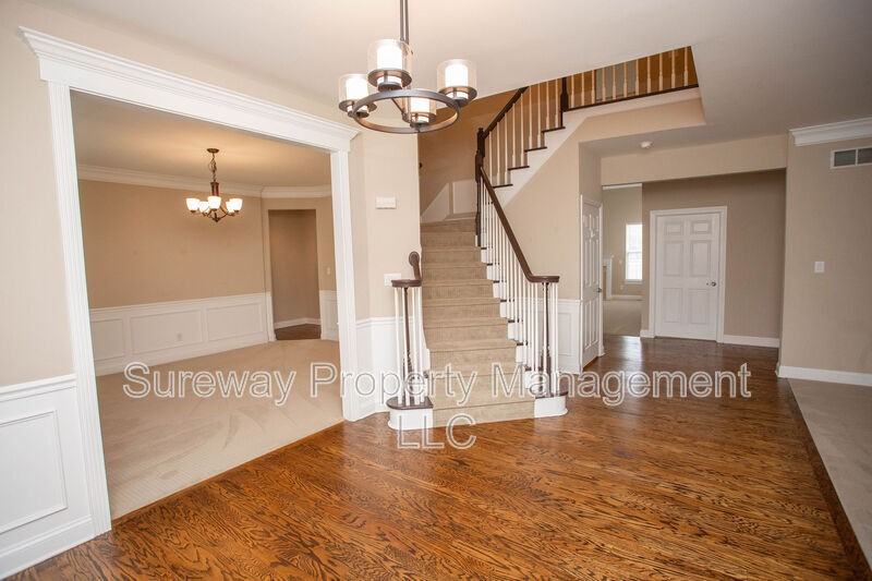 7 Amaryllis Ln - Photo 5 of 50