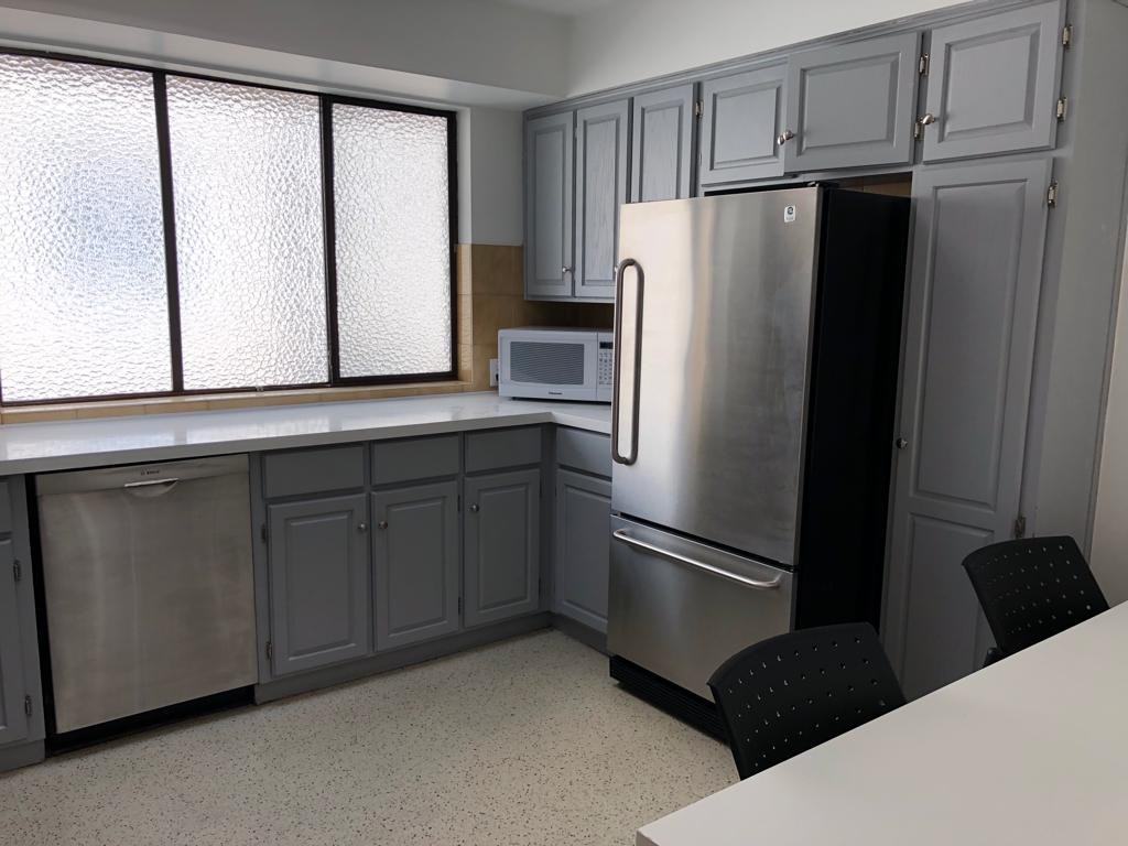 825 West 46th Avenue - Photo 5 of 19