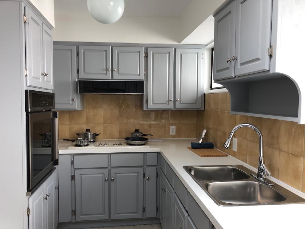 825 West 46th Avenue - Photo 4 of 19
