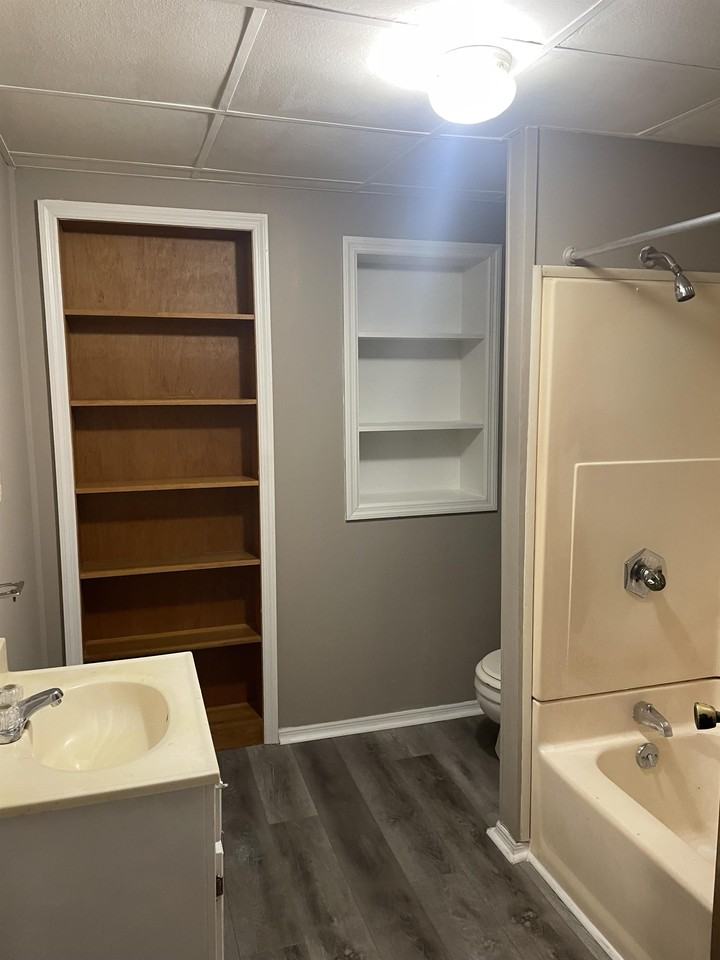 1003 8TH STREET - Photo 3 of 5