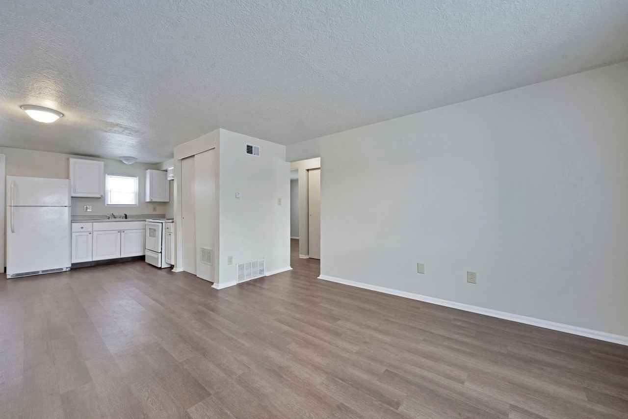 3011 Markham Rd #3011D - Photo 4 of 18
