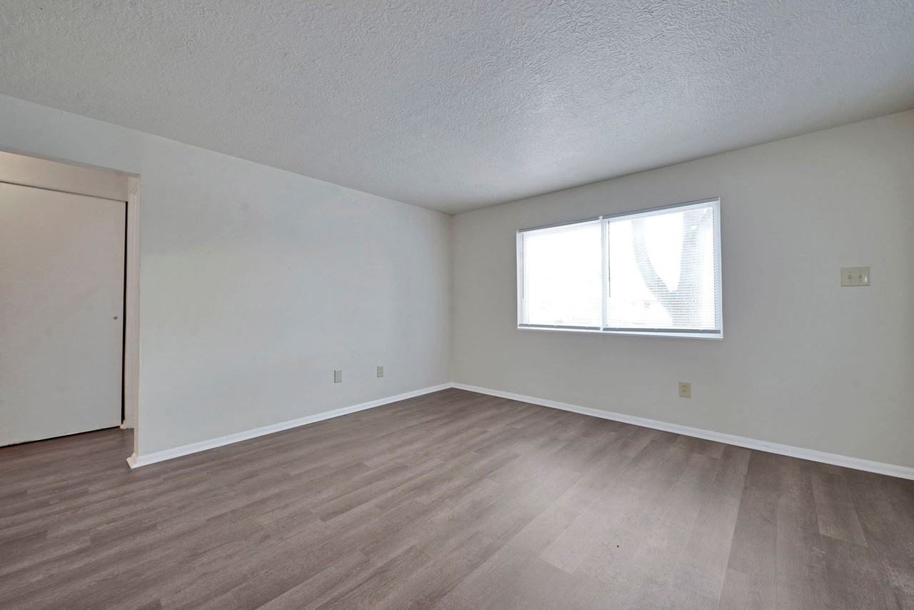 3011 Markham Rd #3011D - Photo 7 of 18