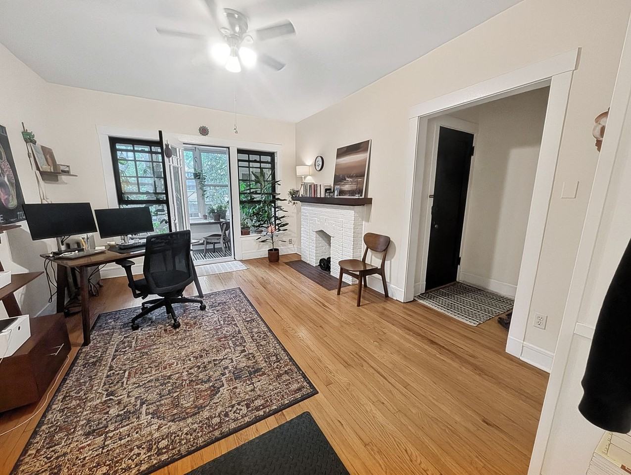 1306 W Rosemont Ave - Photo 3 of 14
