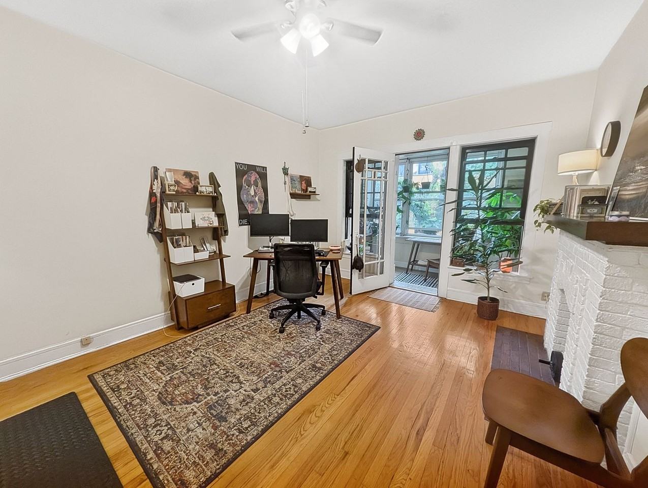 1306 W Rosemont Ave - Photo 4 of 14