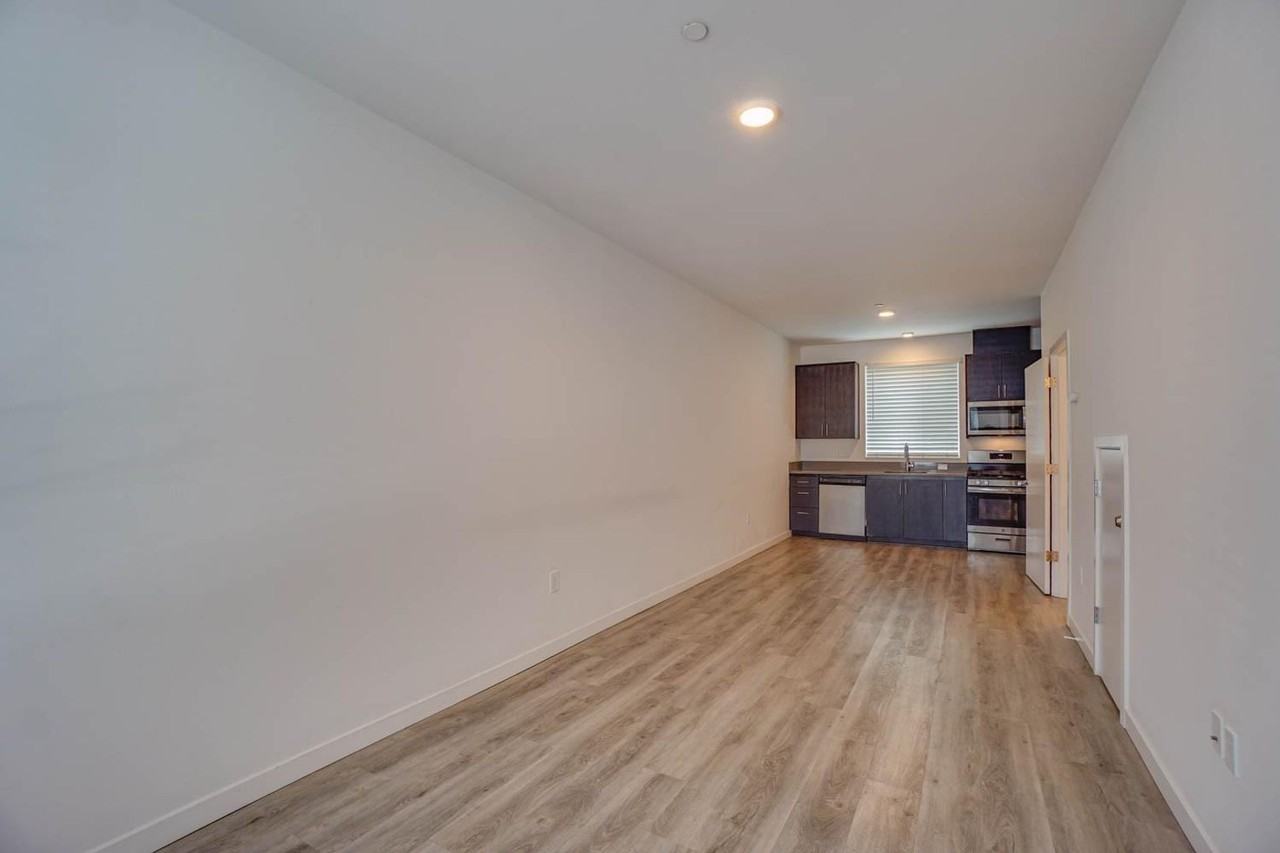 Welcome to Peregrine Place: Modern Comfort in the Heart of St. Johns - Photo 3 of 39