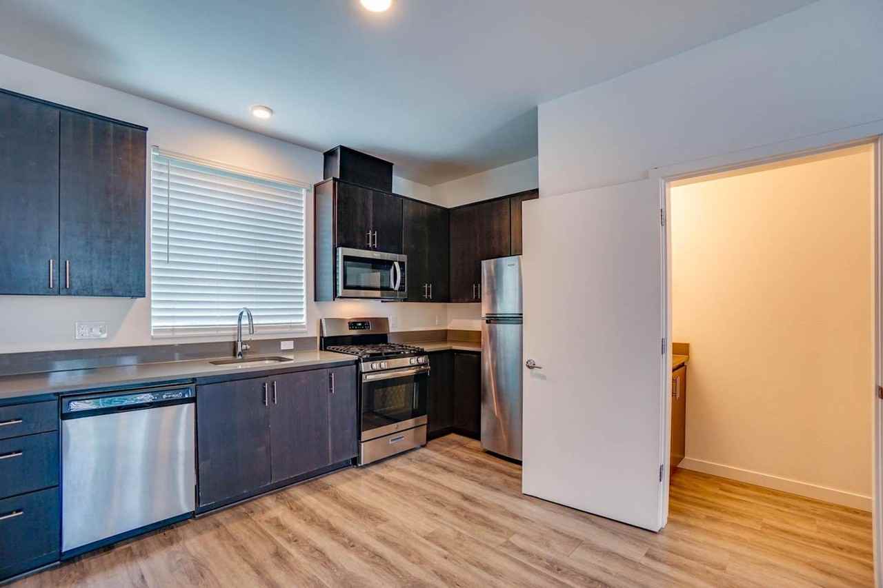 Welcome to Peregrine Place: Modern Comfort in the Heart of St. Johns - Photo 4 of 39