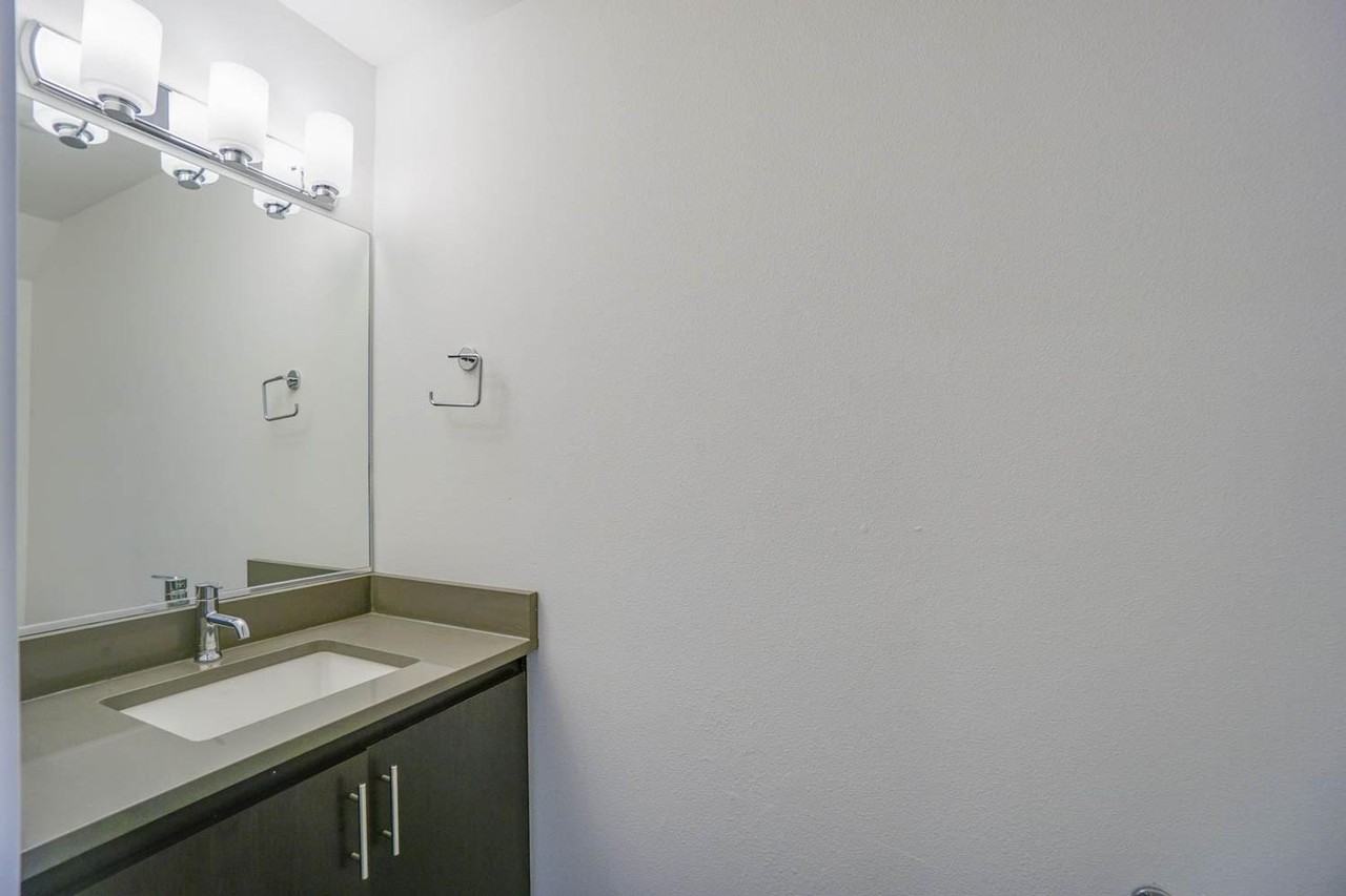 Welcome to Peregrine Place: Modern Comfort in the Heart of St. Johns - Photo 5 of 39