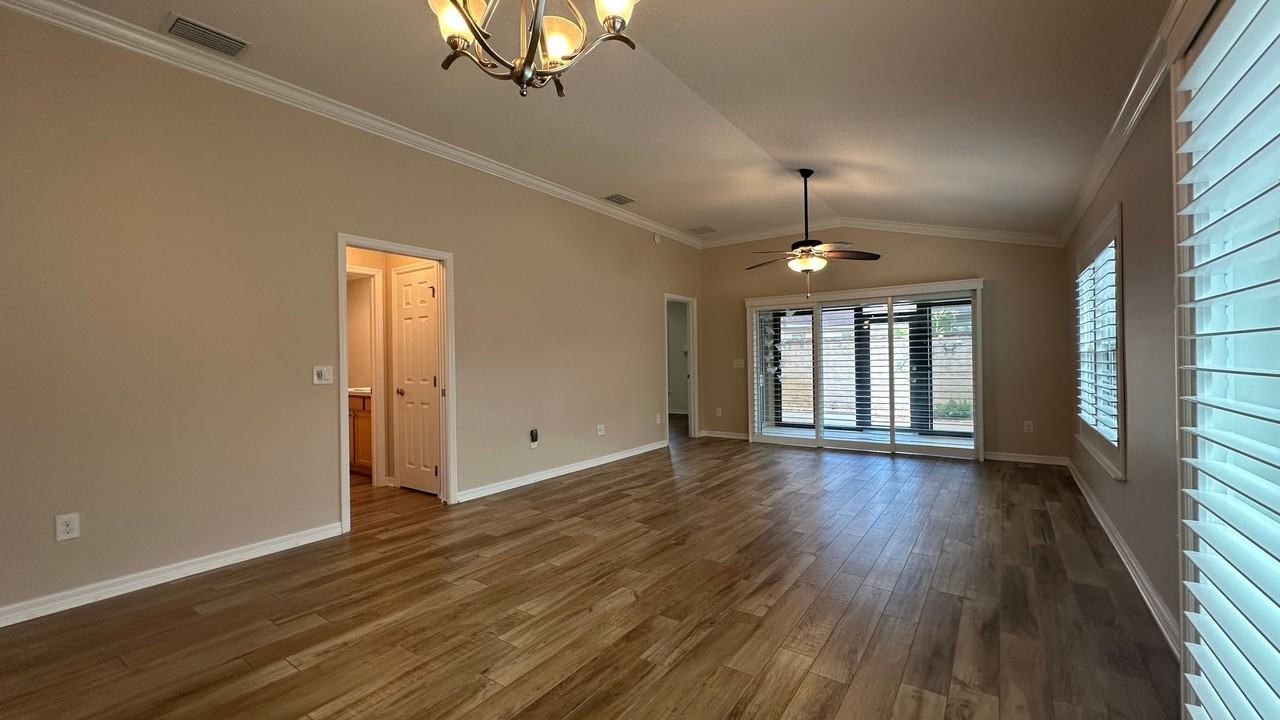 724 Yager Ln - Photo 4 of 22