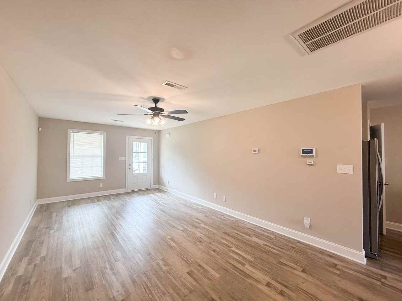 796 Lillian Grace Dr - Photo 2 of 18