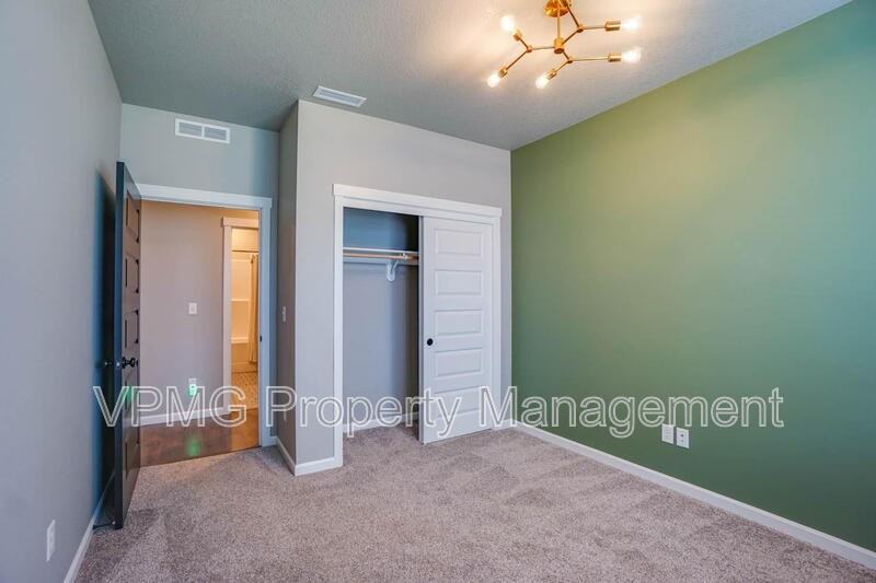 604 Nw 25th Way - Photo 7 of 42