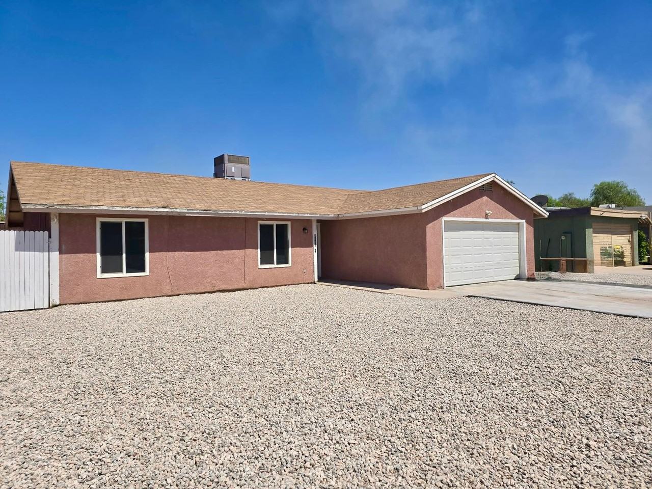 2685 S 17th Ave - Photo 6 of 16