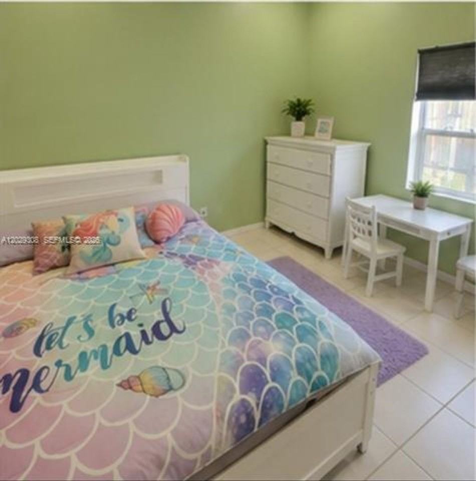16143 Emerald Cove Rd - Photo 6 of 7