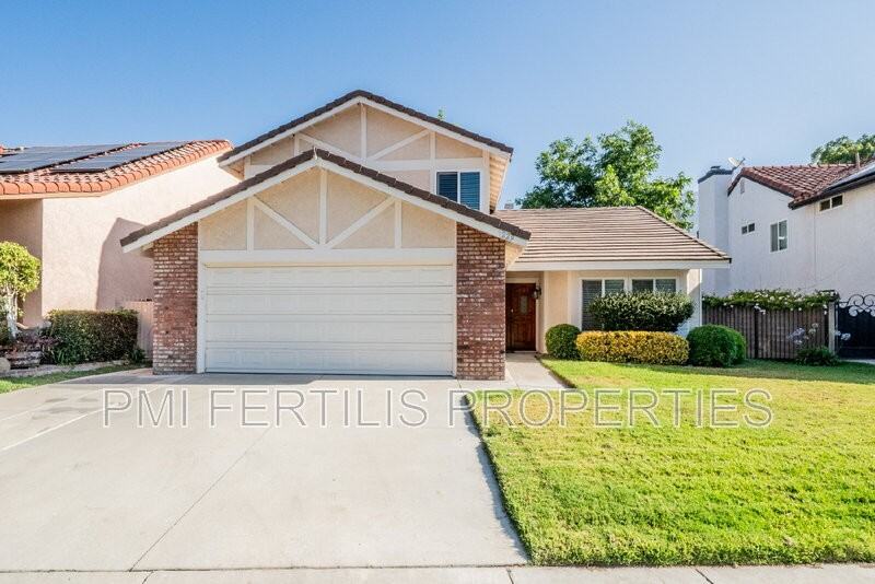 1229 Hibiscus St - Photo 2 of 50