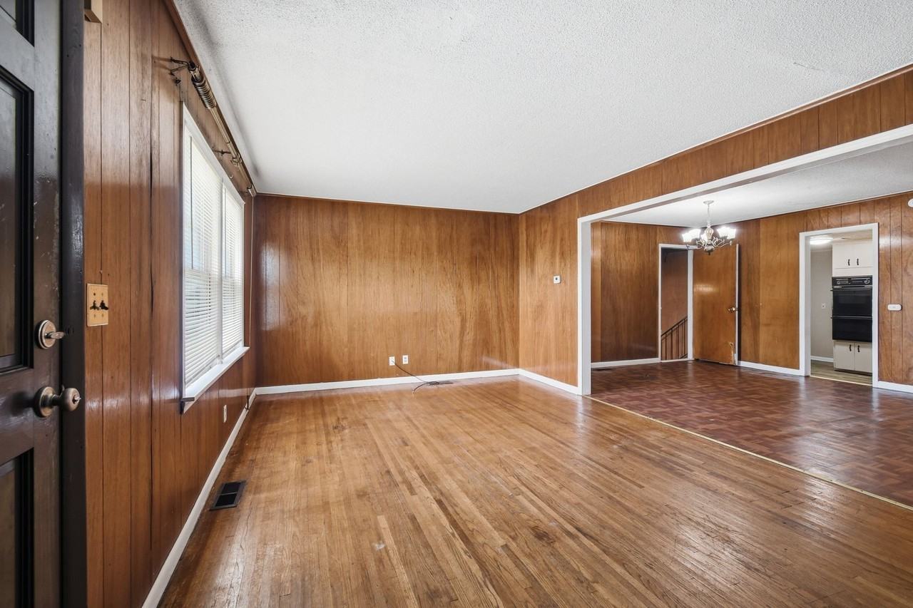2159 E 28th St N - Photo 2 of 23
