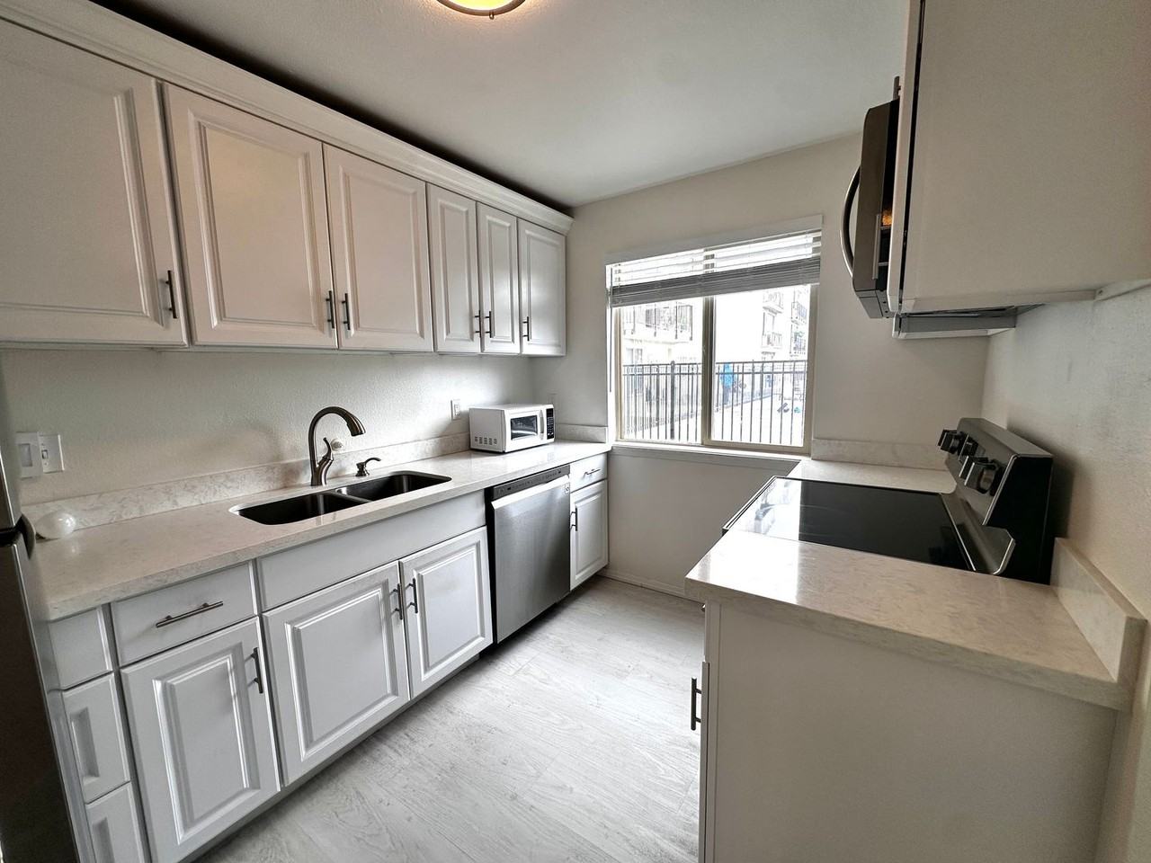 9030 Seward Park Ave S #203 - Photo 7 of 41